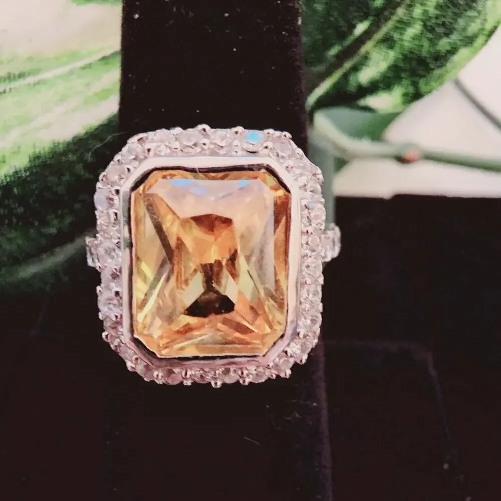 STERLING SILVER CITRINE COLOR RING WITH CZ STONES SIZE 6